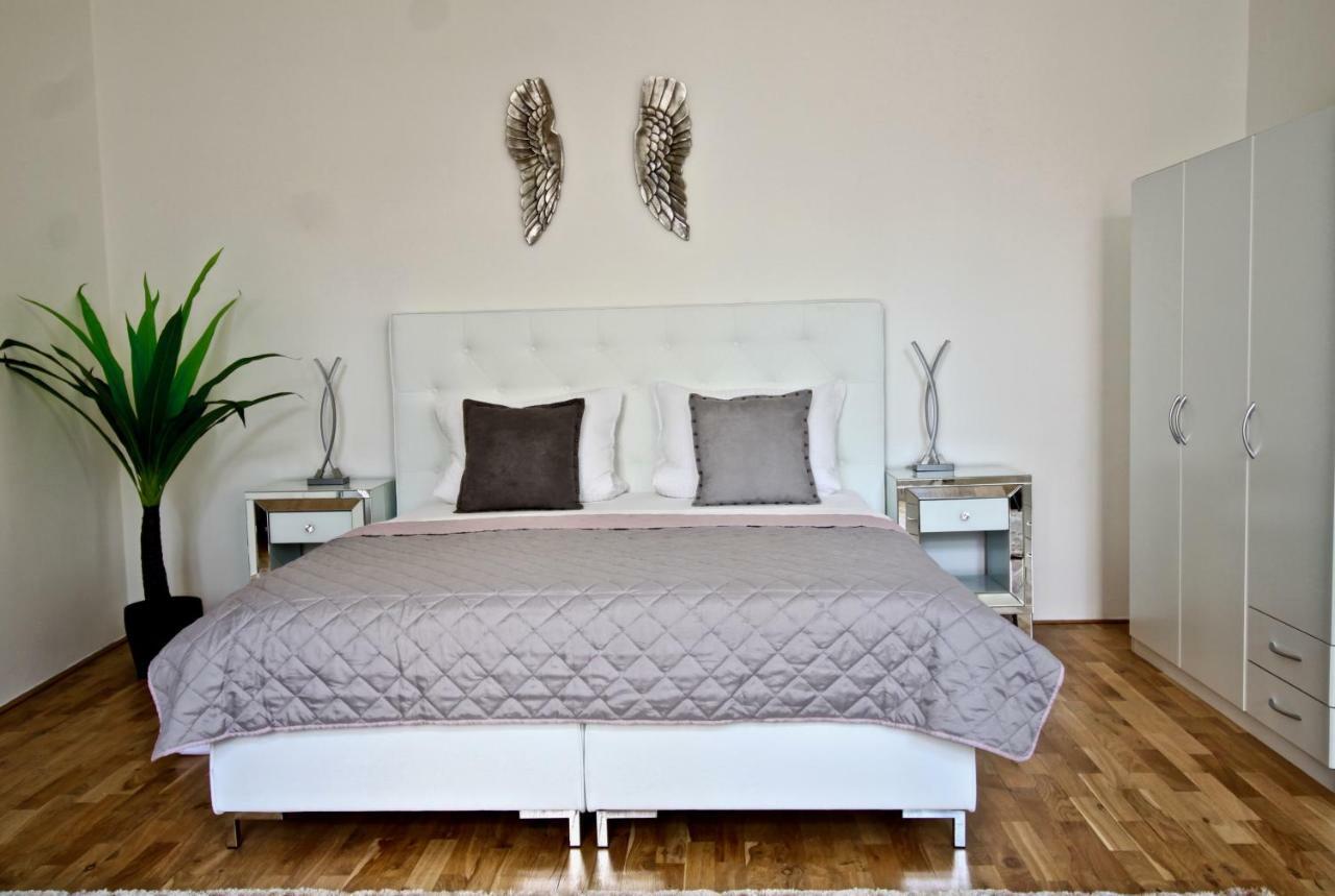 New Design & Style Apartment Old Town Xxl Prague Luaran gambar