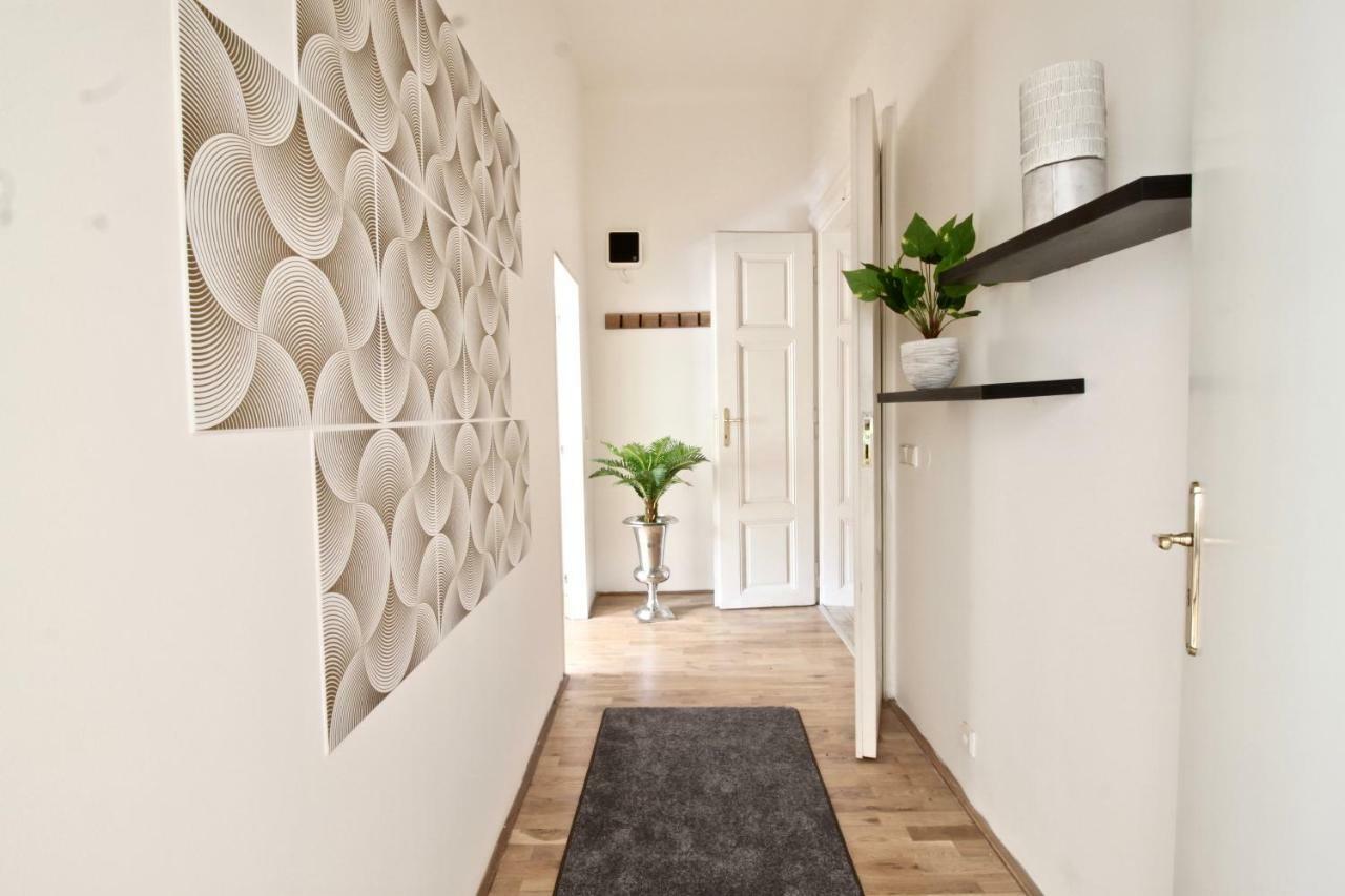 New Design & Style Apartment Old Town Xxl Prague Luaran gambar